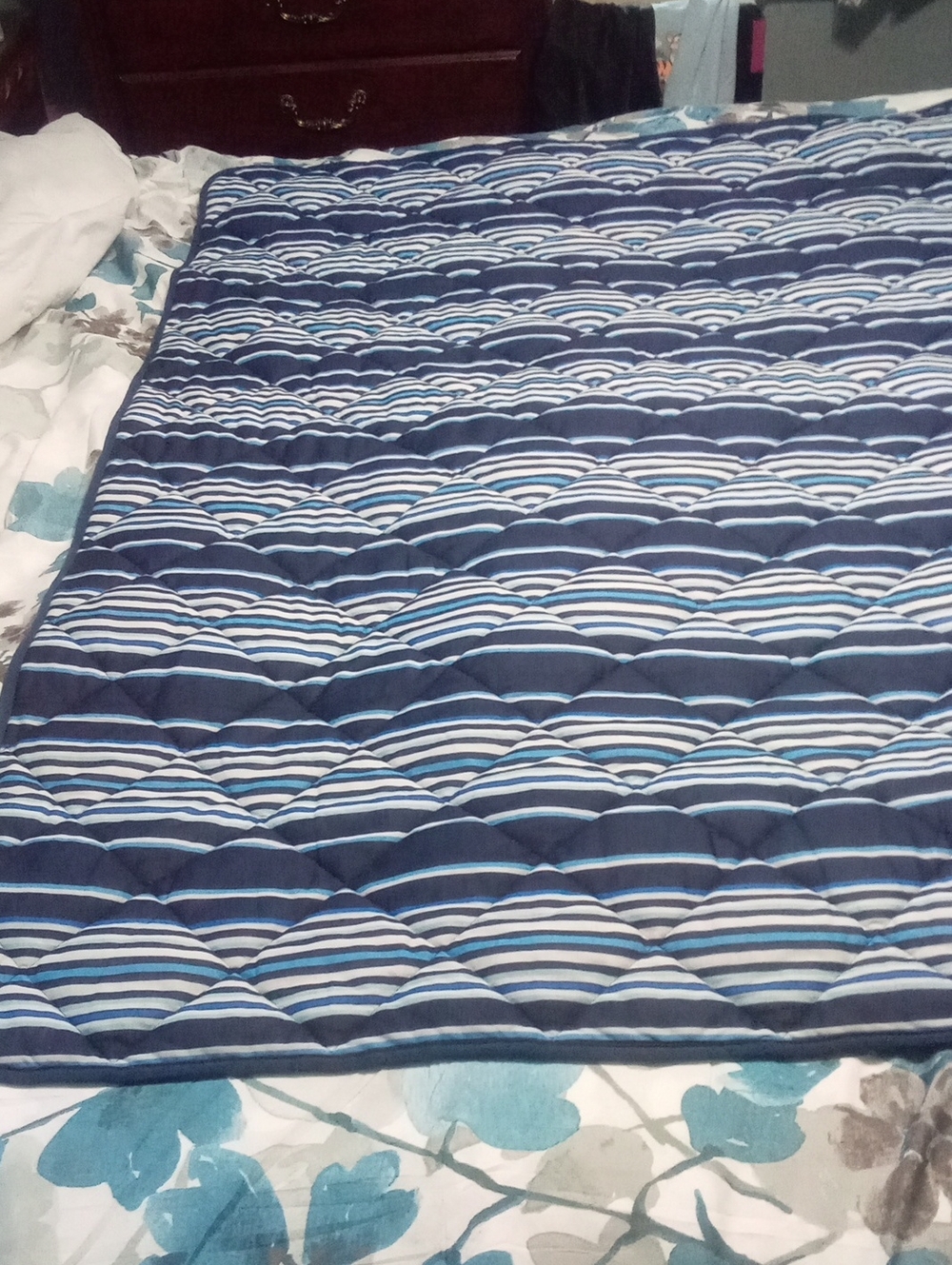 Columbia Navy and Light Blue Quilted Throw Stripes Reversible